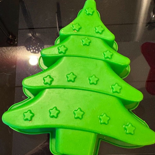 Lurch Silicone Christmas Tree Mold like new