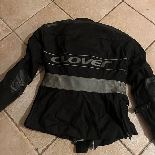 Clover women's motorcycle jacket like new, medium size with lining
