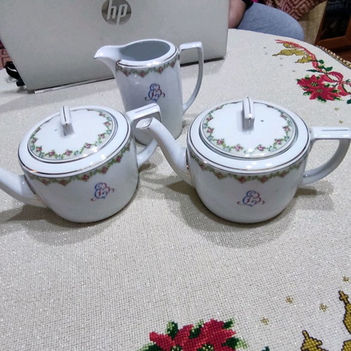 Altrohlau CMR porcelain teapots and creamer used