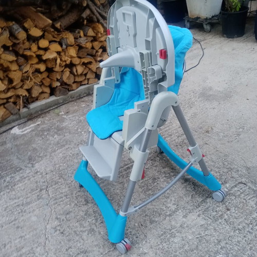 Folding Baby Highchair used, blue with wheels and brakes