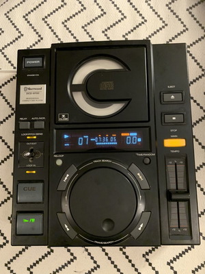 Sherwood DCD-9700 CD player used with analog sound