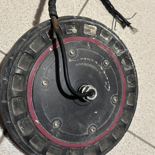 Urban Glide 350W Motor used with solid tire, fully functional