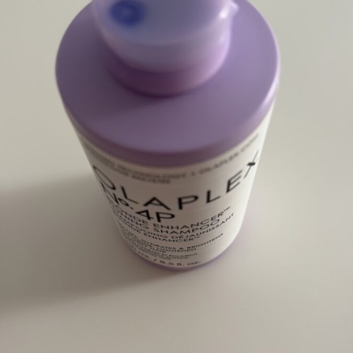 Olaplex No.4P Blonde Enhancer Toning Shampoo like new