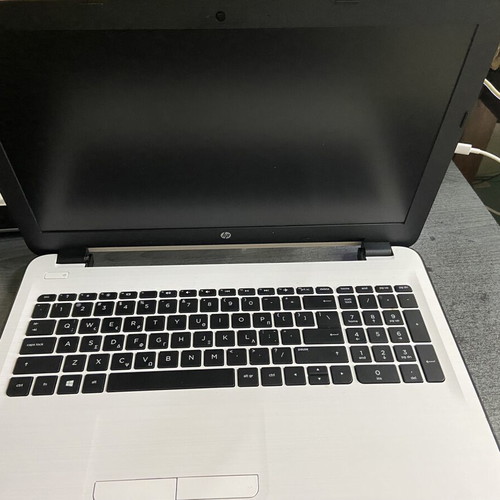 HP model 15-ba020nv laptop used, Windows 10, AMD A-Series, 4GB RAM, 256GB SSD without battery