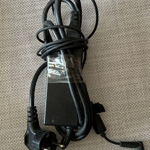 Delta Electronics AC/DC Adapter laptop charger used, model ADP-65JH DB