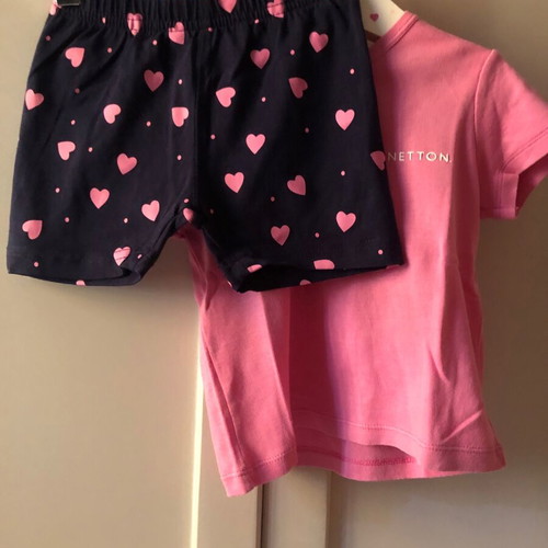 Benetton t-shirt and Frozy leggings set like new, 12-18 months