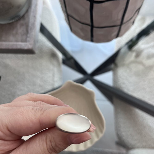 925 Silver Ring with Mother of Pearl like new