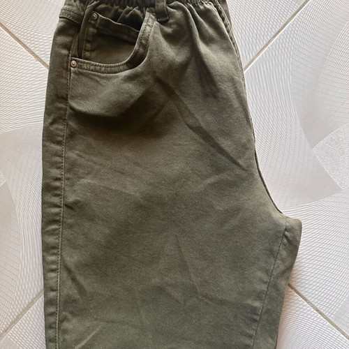 Bershka olive paperbag high-waisted pants like new size 36
