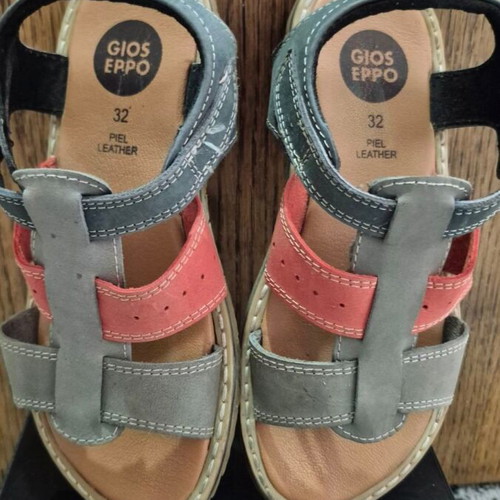 Gioseppo kids sandals new, size 32, gray orange