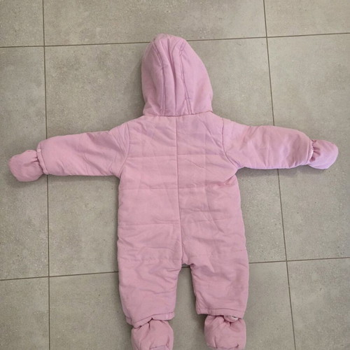 Baby snowsuit used in very good condition