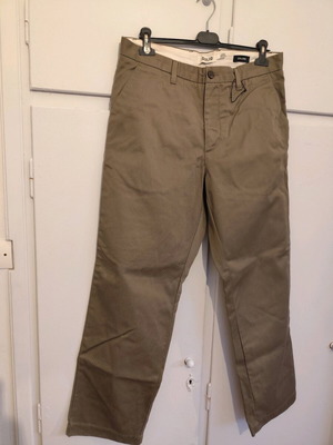 Solid jeans new without tags, size W33/L32, beige