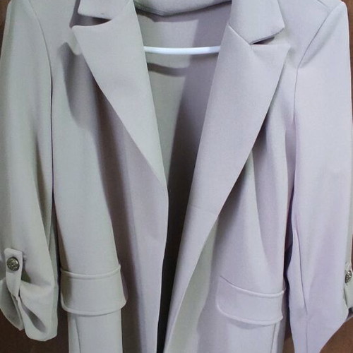 Secret spring summer jacket size M like new beige