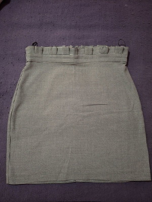 Figaro checked skirt like new, size S
