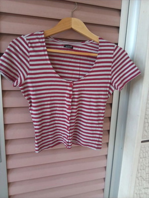Alcott striped top gray and burgundy size S like new