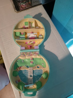 Polly Pocket used, without figures