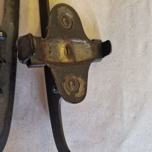 Vintage ice skates used, good condition