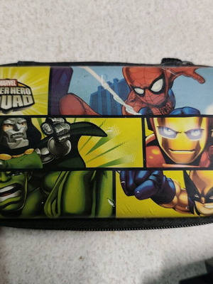 PSP Marvel case used, very good condition, missing zipper pull