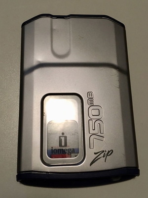 Iomega 32450 Zip 750MB Firewire дискове
