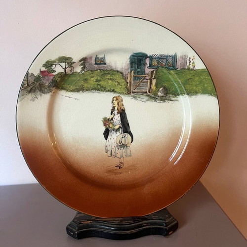 Royal Doulton porcelain used, 2 figures from Dickens fairy tale