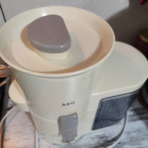 Αποχυμωτής AEG ESF 103 vintage μεταχειρισμένος, λευκός