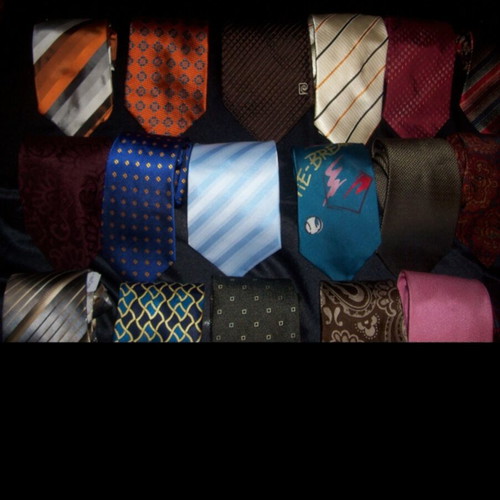 Silk ties pack of 40 like new, branded, gray and multicolor
