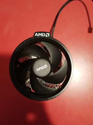 Εργοστασιακή ψύκτρα επεξεργαστή AMD Wraith Stealth σαν καινούργια