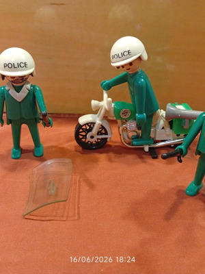 Playmobil Police Figures from 1974 used