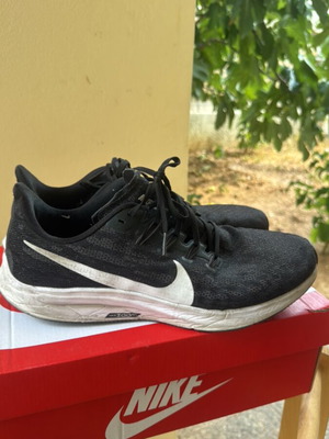 Nike Pegasus running shoes used, size 45, black