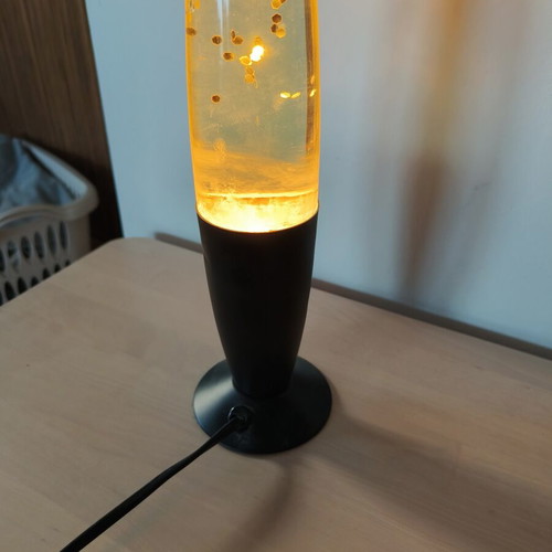 Lava lamp like new, base needs tightening
