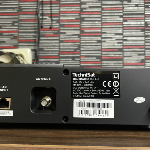 TechniSat DIGITRADIO 143 CD Radio adapter like new