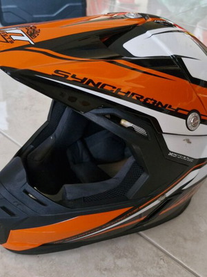 Κράνος MT enduro motocross μεταχειρισμένο, ελάχιστα φορεμένο