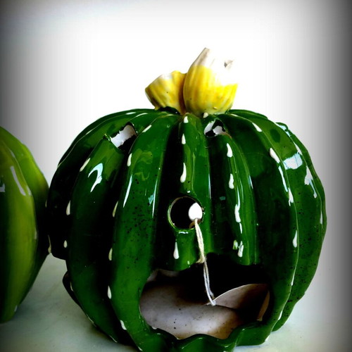 Ceramic cactus-shaped candle diffusers like new, set of 2