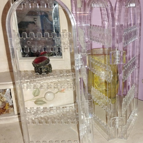 Jewelry box new transparent plastic with multiple earring holders