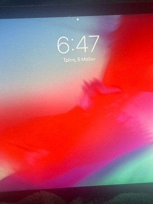 iPad 1st generation used with crack not affecting screen