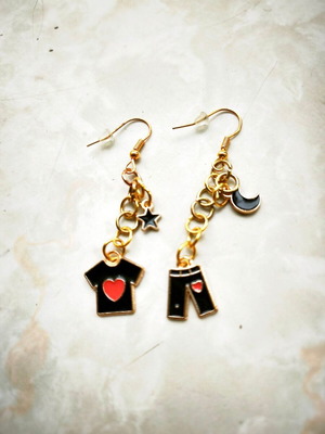 Handmade earrings black and gold, like new
