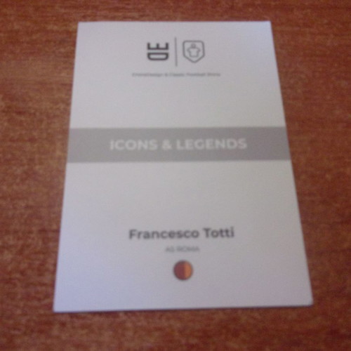 TOTTI ROMA RARE BIG LEGENDS CARD!!