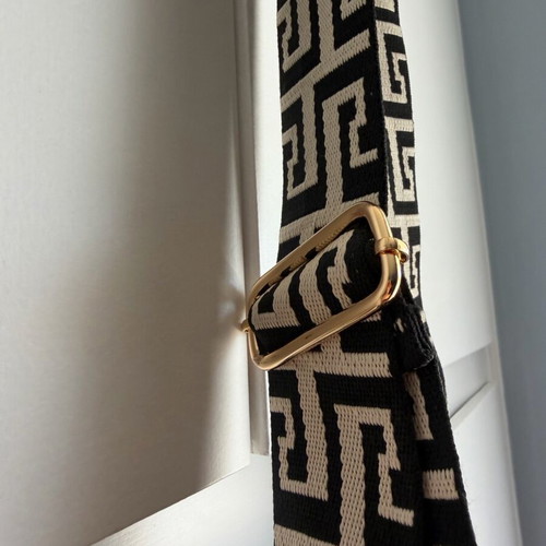 Handmade Crochet Crossbody Bag with Geometric Strap in Magenta