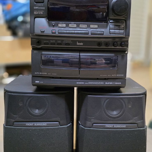Aiwa NSX-V70 vintage hi-fi system used, partial functionality
