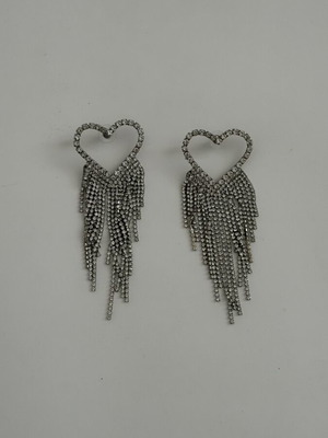 Heart-shaped earrings with fringe, grey