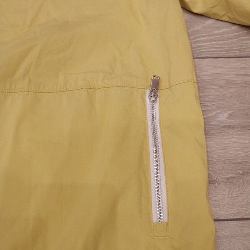 Nike yellow crewneck size M used