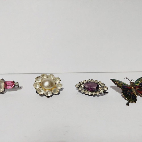 Vintage lapel pins like new, set of 4 pieces
