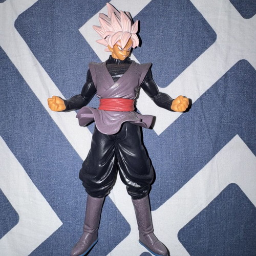 Goku Rose figure 17cm like new