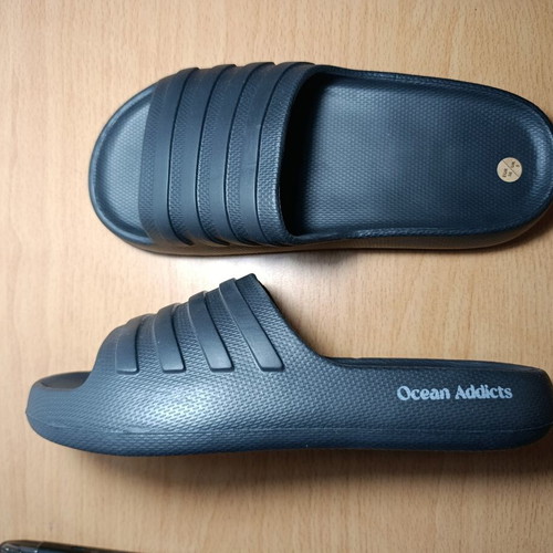 Ocean Addicts slides slippers, size 38, black