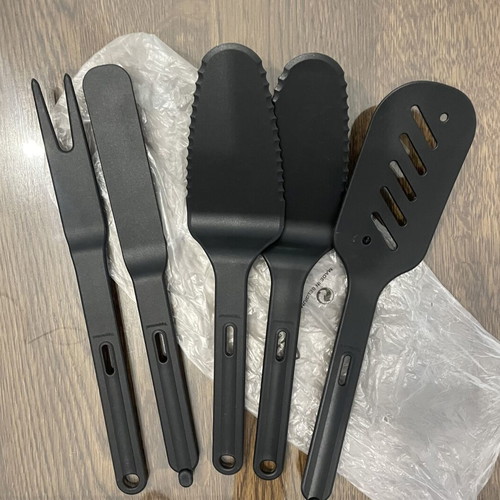 Tupperware kitchen tool set, 5 pieces