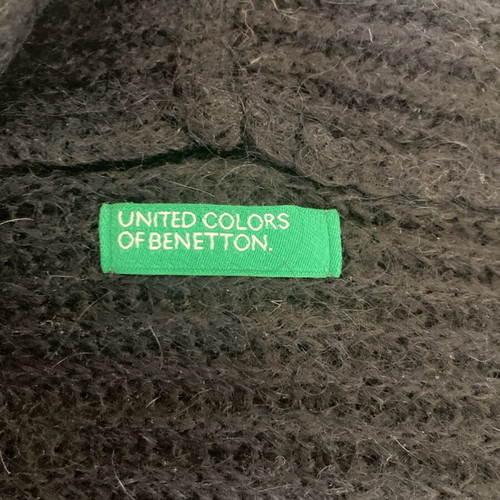 Benetton short cardigan black knitted like new
