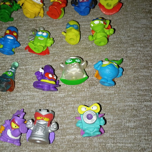 SuperZings / SuperThings collection of 33 mini figures