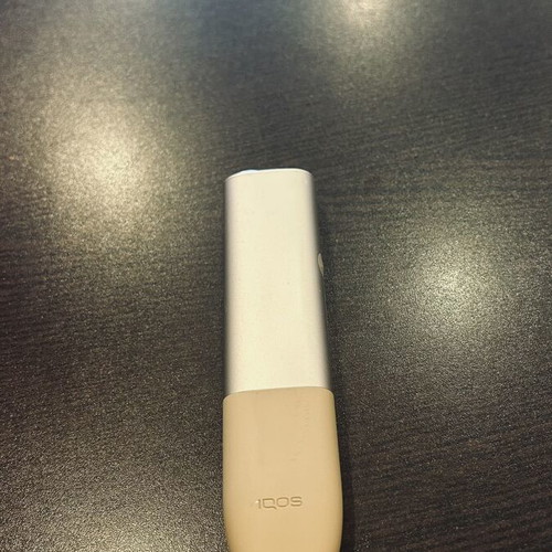 Iqos Iluma pack of 3 devices like new without charger