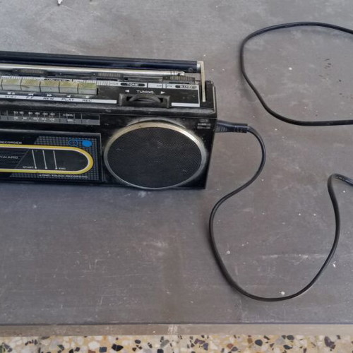 Amsen FK-605 vintage radio cassette player used, radio works, cassette needs repair