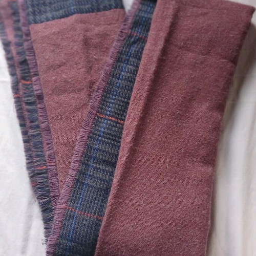 Bordeaux scarf with blue detail DOCA used