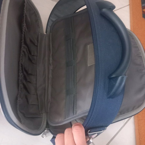 Makeup case like new, compact with strap